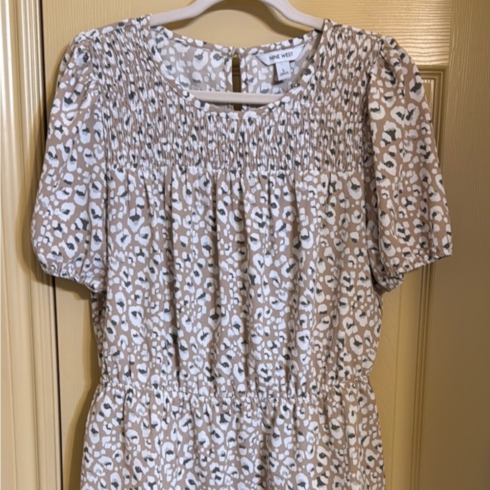 Nine West Beige and White Peplum Blouse